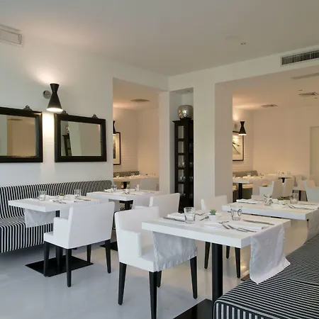 Mondial & Hotel 4*