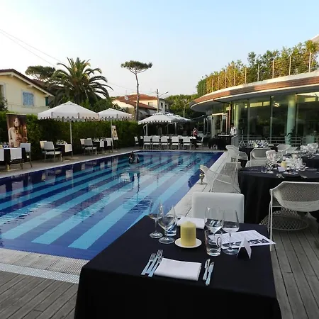 Hotel Mondial & Marina di Pietrasanta