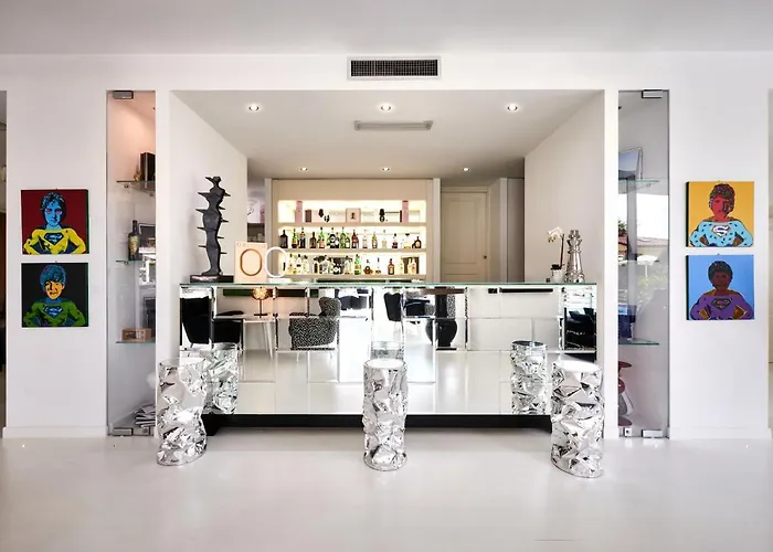 Mondial & 4* 마리아나디피에트라산타