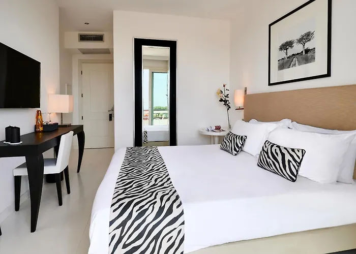 호텔 Mondial & 마리아나디피에트라산타