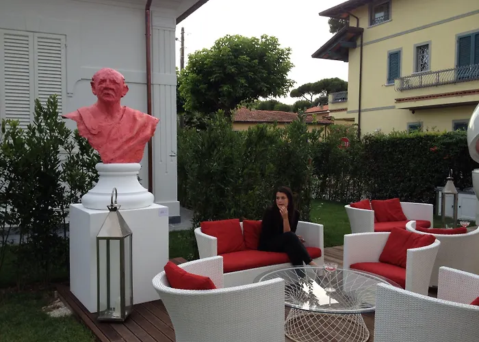 Mondial & 호텔 마리아나디피에트라산타